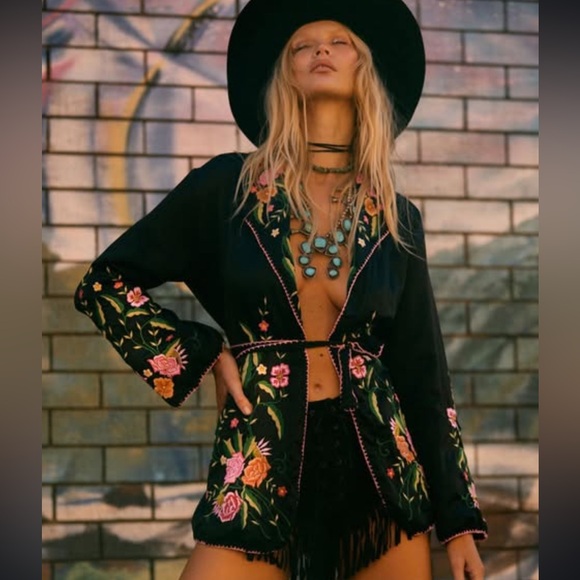 Chasing Unicorns Jackets & Blazers - Chasing Unicorns silk smoking jacket. Size L. Worn twice. GORGEOUS!